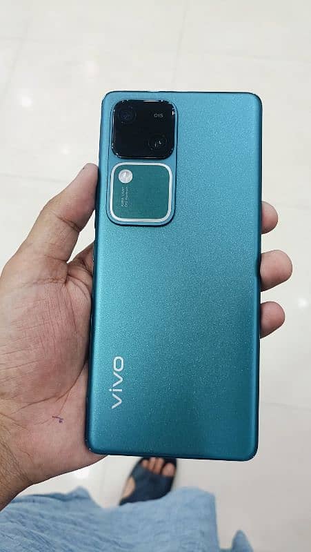 Vivo V30 5G 12/256 1