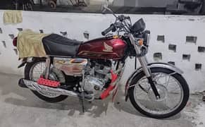 Honda CG 125s , self start, 5 gairs, 22 model.