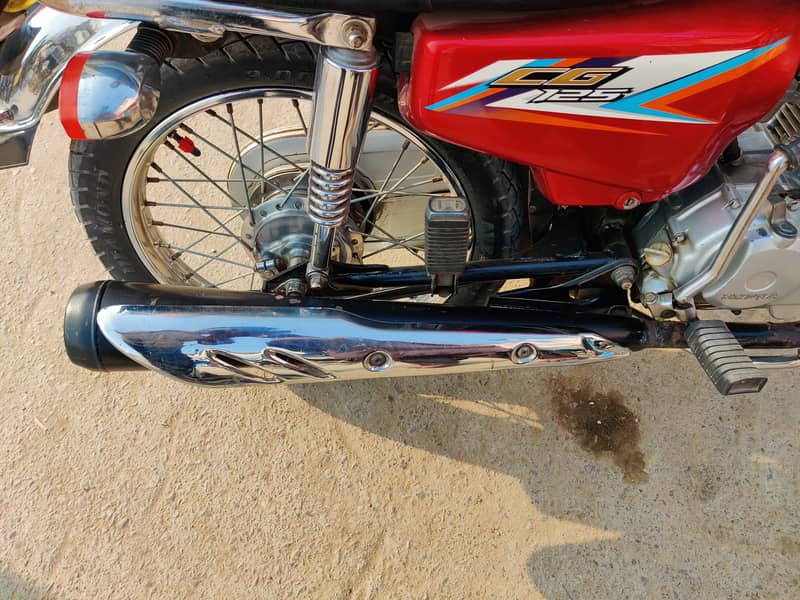 Honda 125 silencer 1