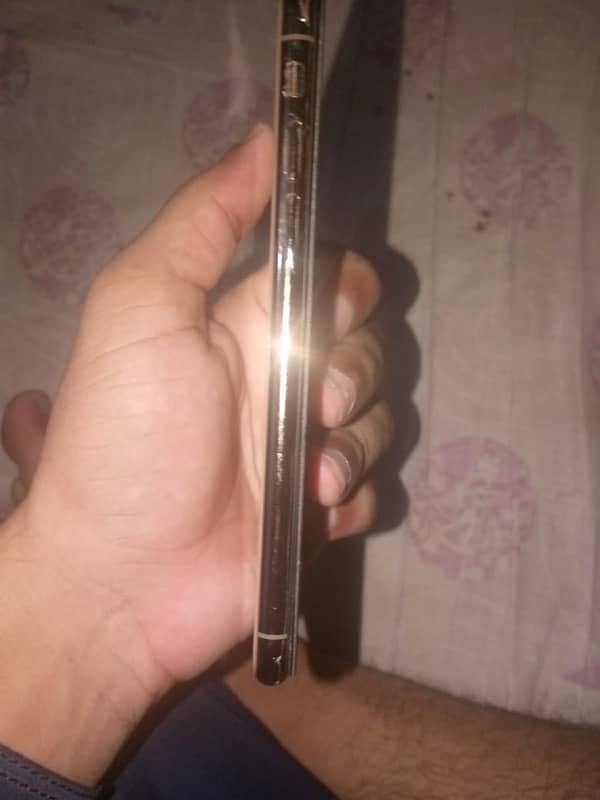 i phone xs 64 GB NoN PTA 0