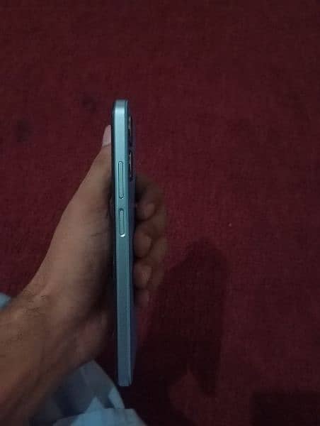 selling phone oppo a17 4