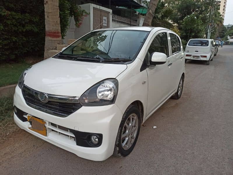 Daihatsu Mira 2015 2