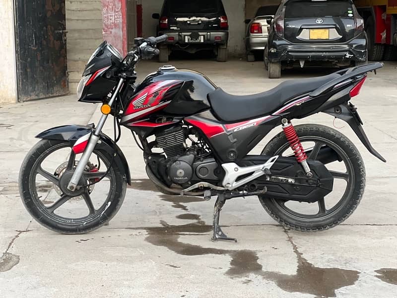 Honda cb150f 1