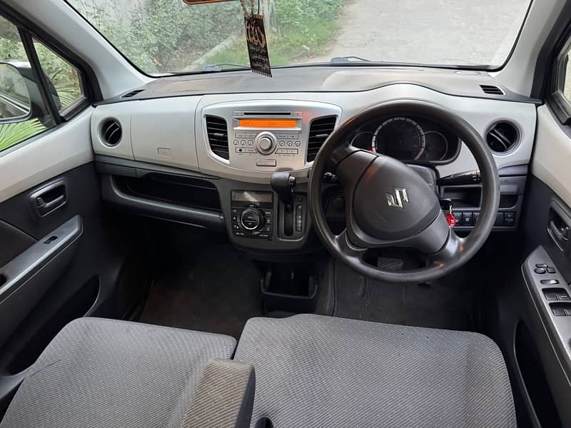 Suzuki Wagon R 2015 12