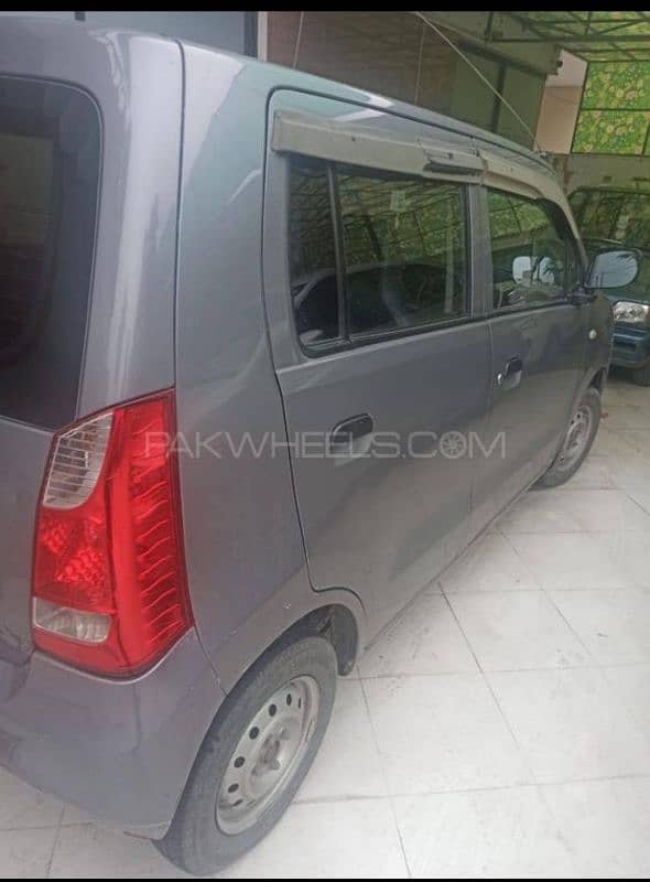 Suzuki Wagon R 2018 5