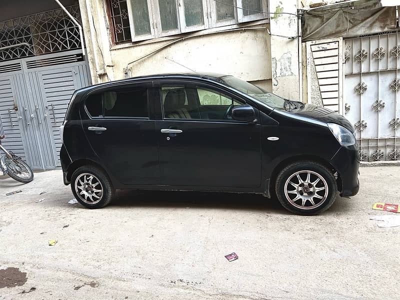 URGENT SALE Daihatsu Mira X package 2013 0