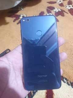 Honor 8 light