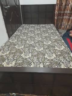 Single bed with mattress in new Condition