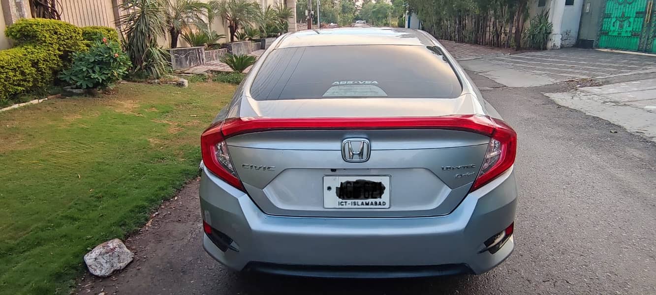 Honda Civic Oriel 1.8 i-VTEC CVT 2017 1