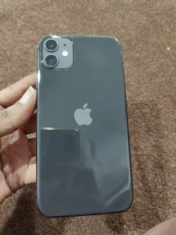 I phone 11.64gb . warranty main hai 10.10 1