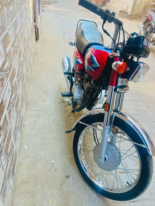 Honda 125 Total Genion 5