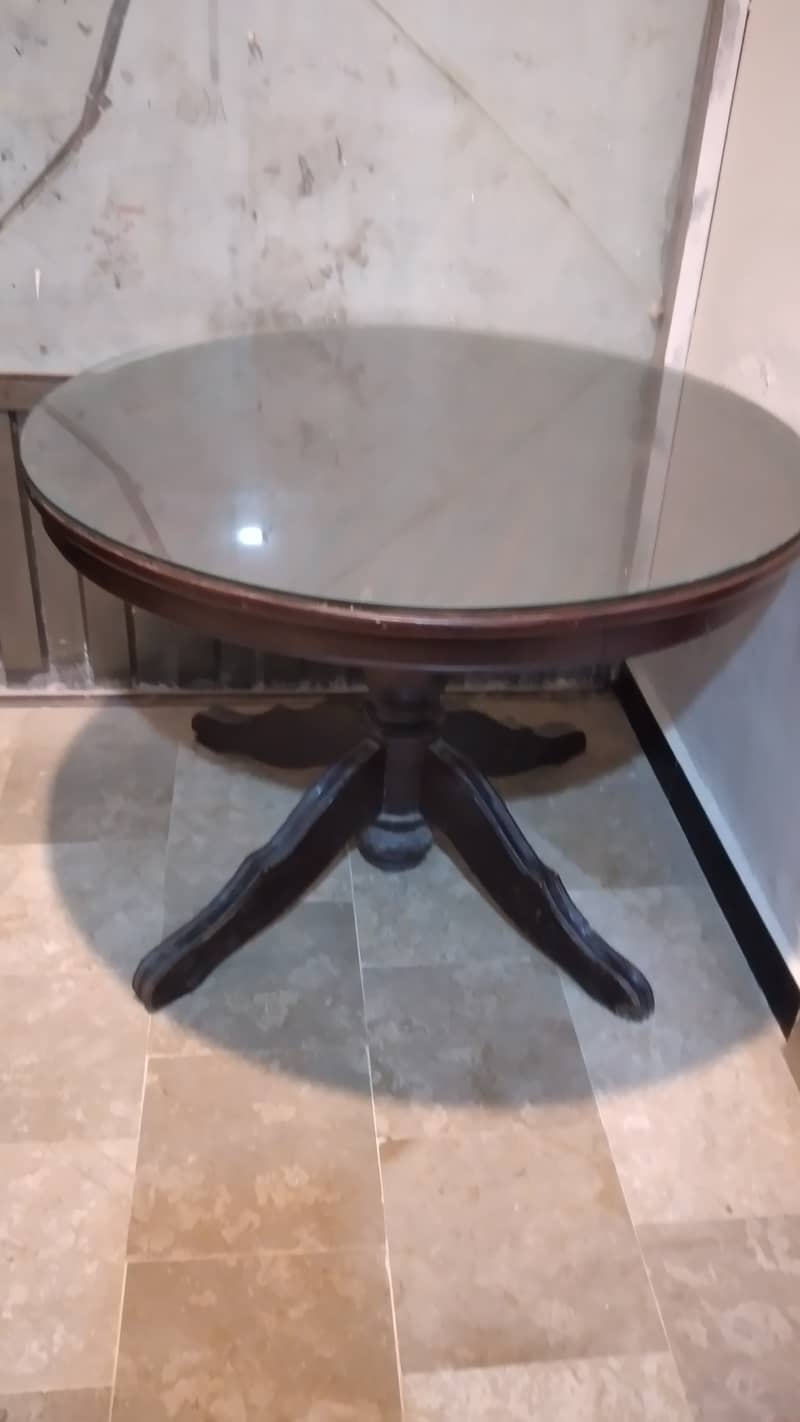 Wooden Round Dining Table 1