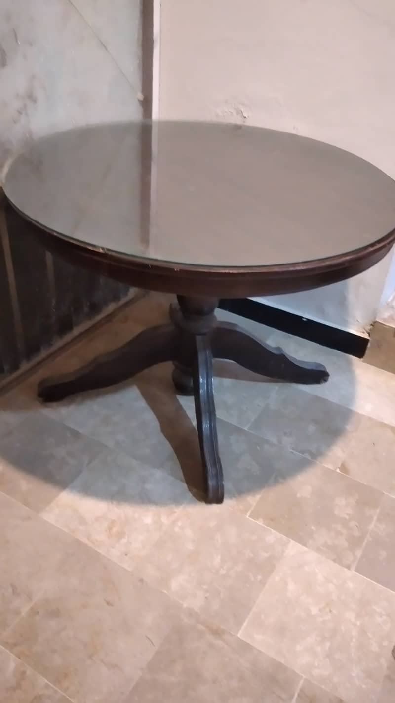 Wooden Round Dining Table 3