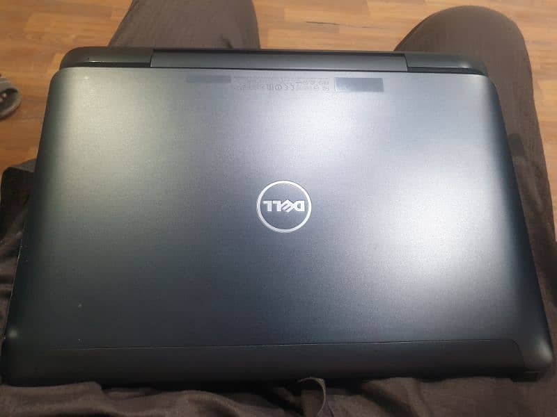 Dell latitude 7350 touch and type (2 in 1) 2