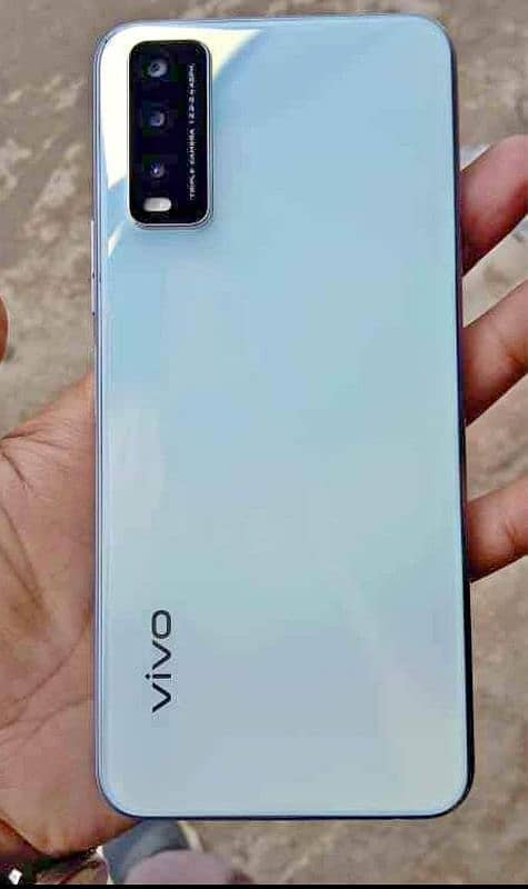 vivo y20 with box 0