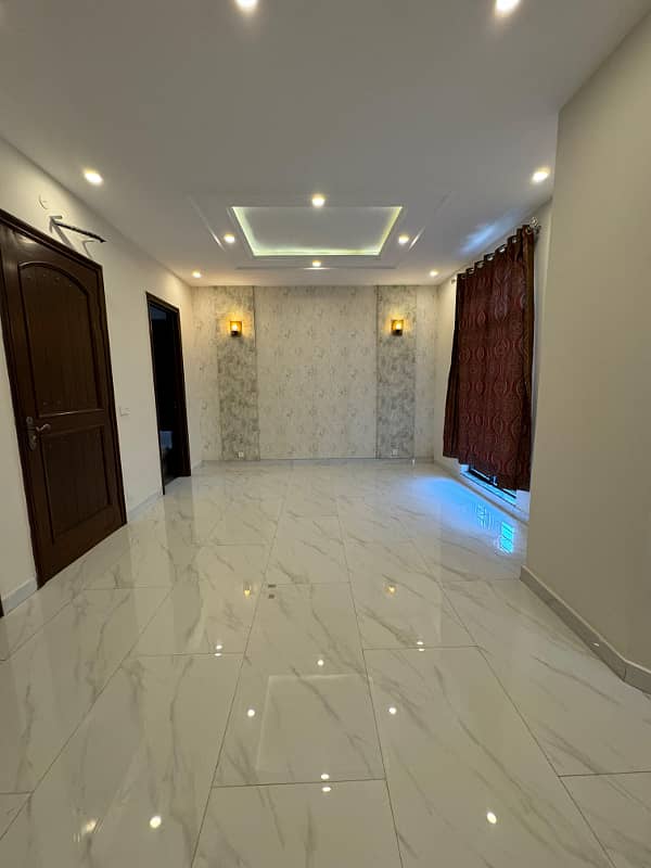 5 Marla HOUSE 4 Sale at DHA phase 6 Lahore. 5