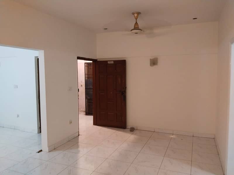 900 Sqft Flat Available For Sale 1