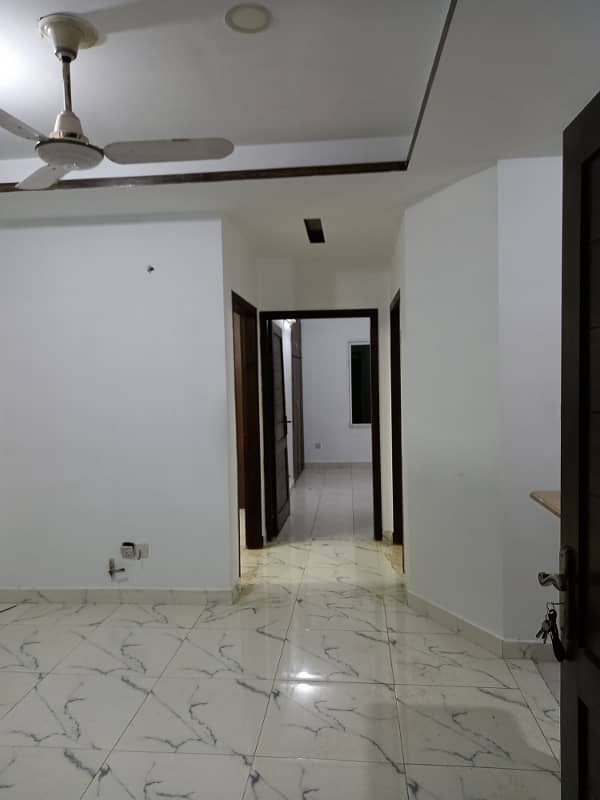 3 Bedroom Unfurnished Apartment Available For Rent in E/11/4 0