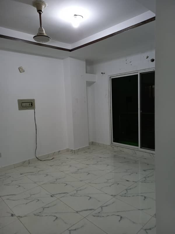 3 Bedroom Unfurnished Apartment Available For Rent in E/11/4 3