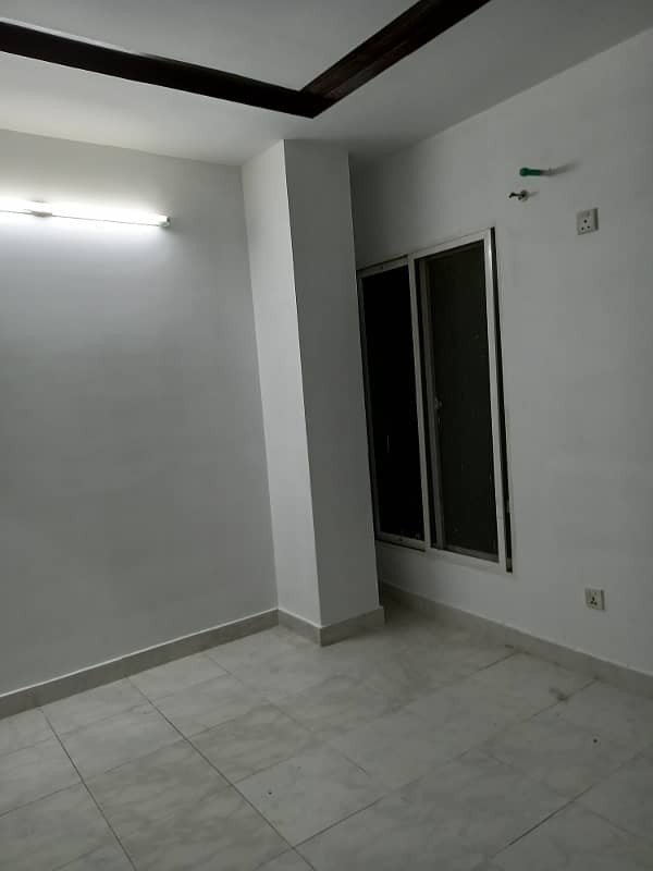 3 Bedroom Unfurnished Apartment Available For Rent in E/11/4 4