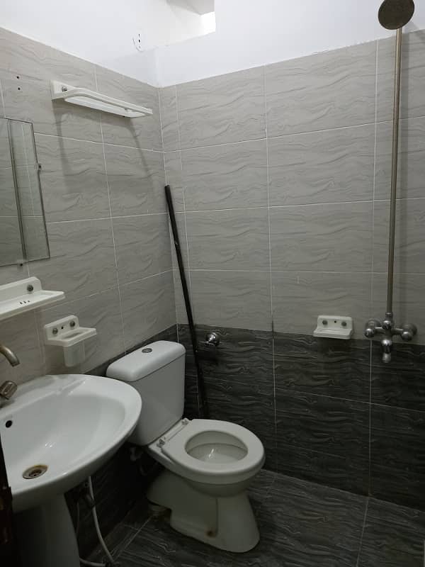 3 Bedroom Unfurnished Apartment Available For Rent in E/11/4 5