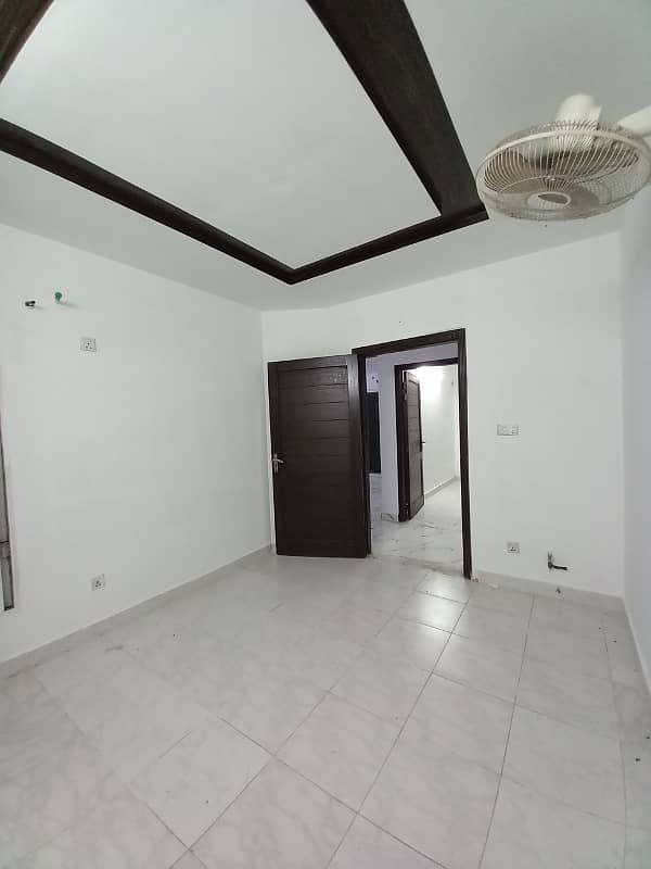 3 Bedroom Unfurnished Apartment Available For Rent in E/11/4 6