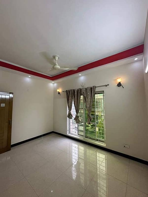 5 Marla House For Rent in Bahria Town Lahore 12