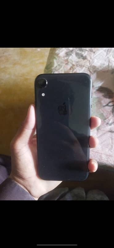 iPhone XR 0