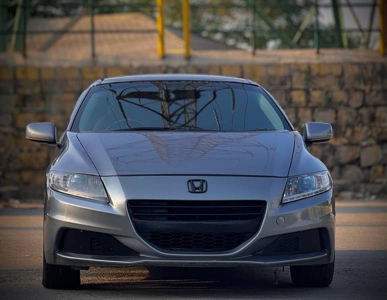 Honda CR-Z 2010 model hybrid urgent sale lhr reg finl price 1