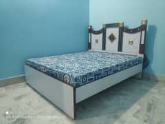 Bed set (three piece) 9/10 condition