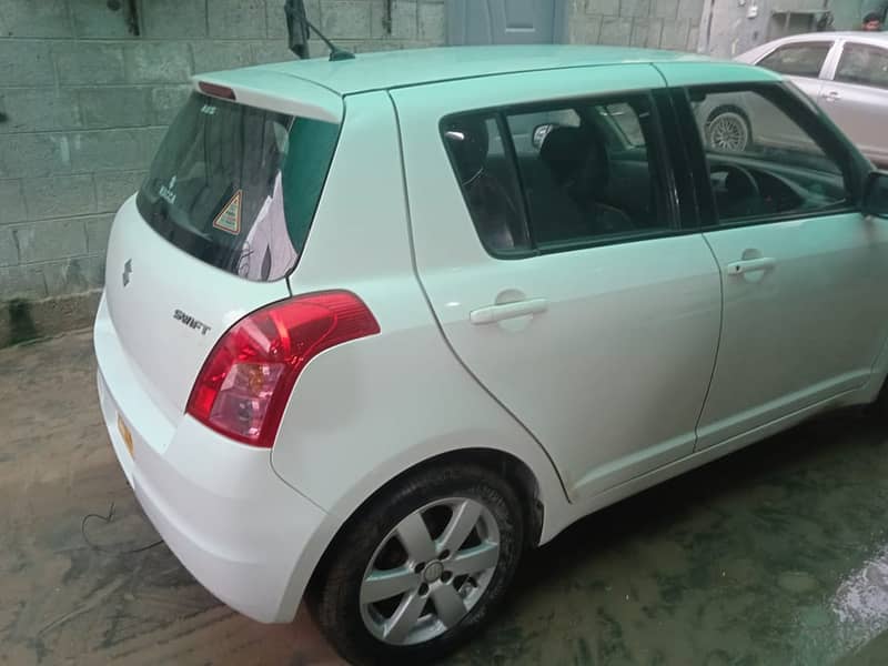 Suzuki Swift 2015 auto 5