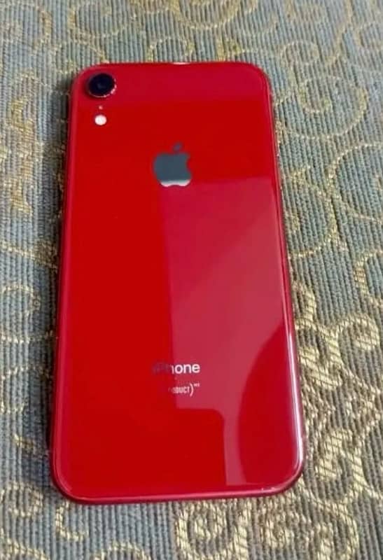 iPhone XR 9/10 good condition NON PTA koi issue nai hai 0