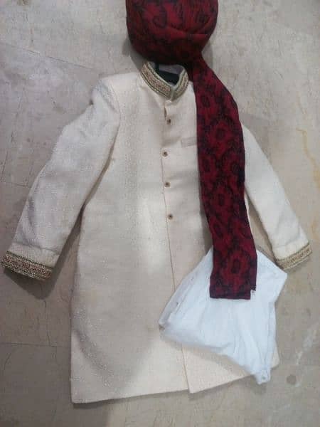 beautiful sherwani and qulla 1