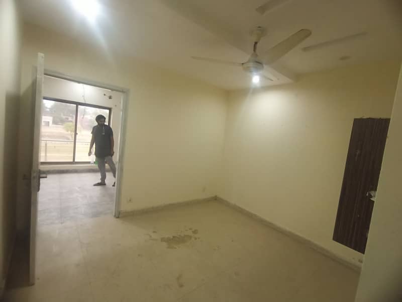 5 Marla Flat For Rent in Chinar Bagh Raiwind Road Lahore 8