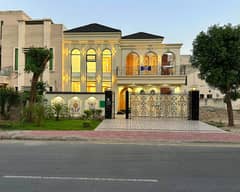 10 Marla Spanish House for Rent in Bahria Town