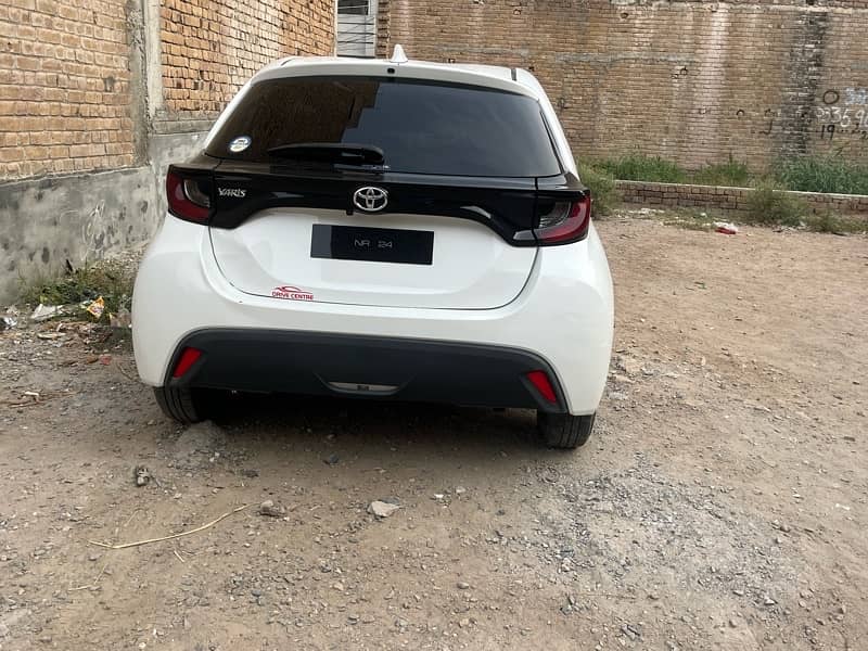 Toyota Yaris 2021 4