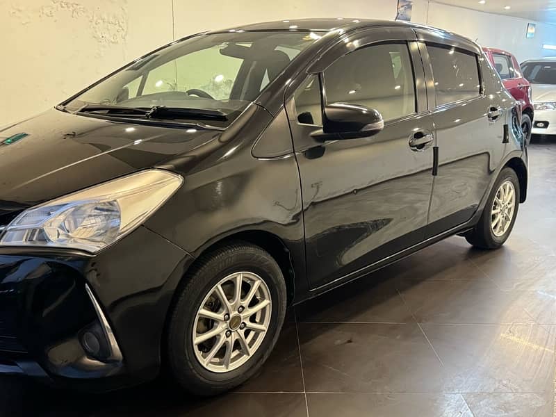 Toyota Vitz 2017 7