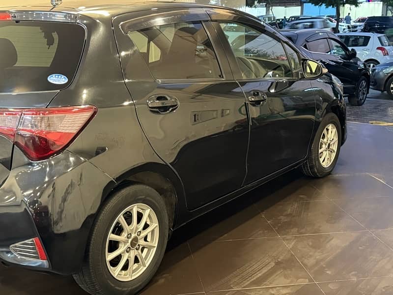 Toyota Vitz 2017 9