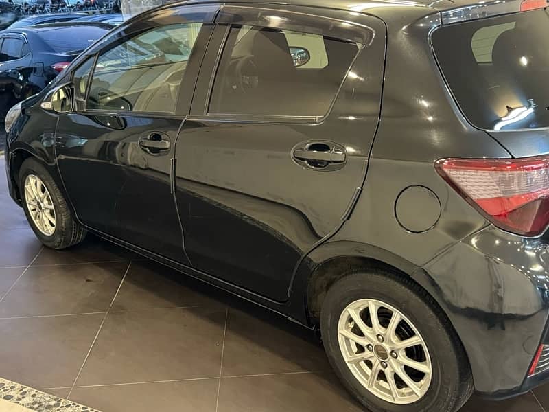 Toyota Vitz 2017 10