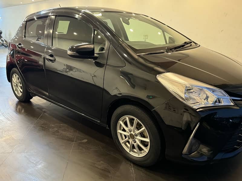 Toyota Vitz 2017 14