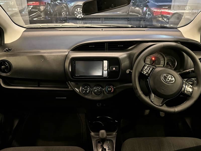 Toyota Vitz 2017 16