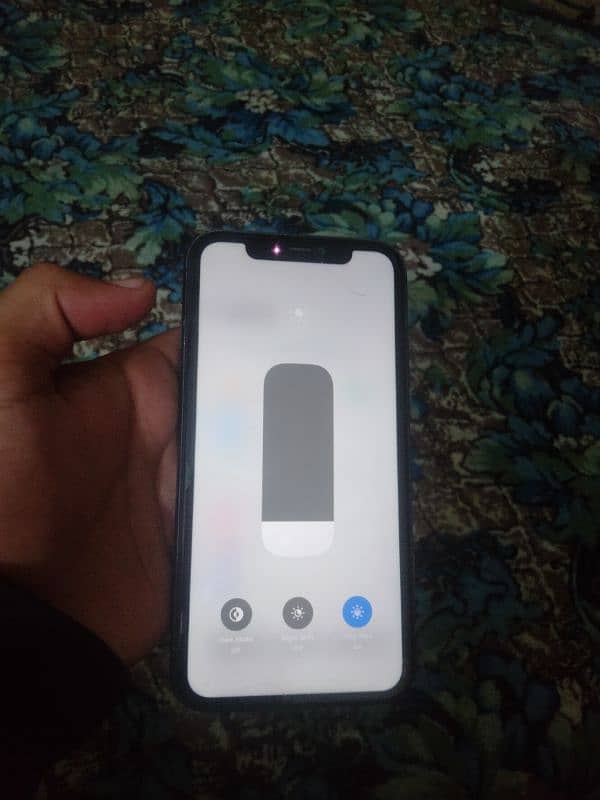 Iphone 11 (exhg also) 1