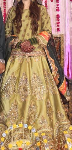 Mehandi dress new condition