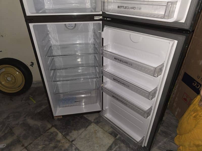 Haeir Refrigerator, scratchless, perfectly working fine. 7