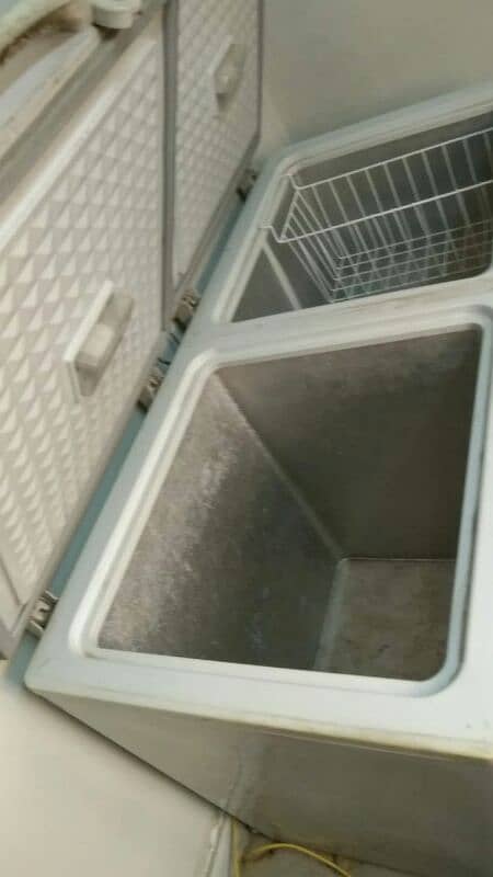 16 Cubic Ft. As New Double Door Dawlence Deep Freezer 1