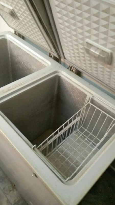 16 Cubic Ft. As New Double Door Dawlence Deep Freezer 2