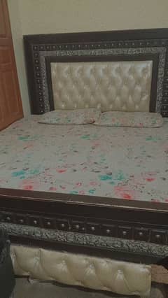 bed set only serious buyer cntct kry