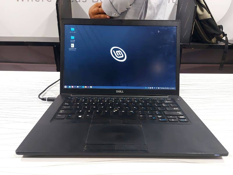 Dell Latitude E7440 Core i5 6th Generation (8GB - 256GB SSD) 1