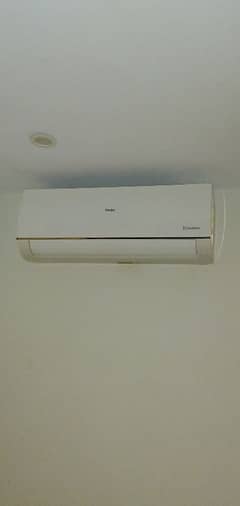 Split Inverter AC excellent condition