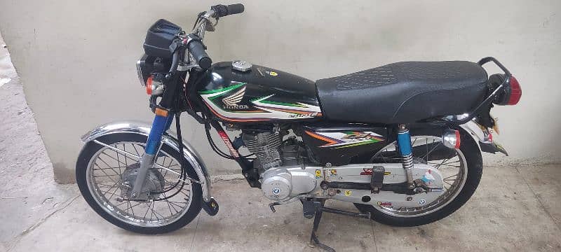 Honda CG-125 2016 11